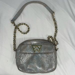 Kelly Wynne Mingle Mingle Mini